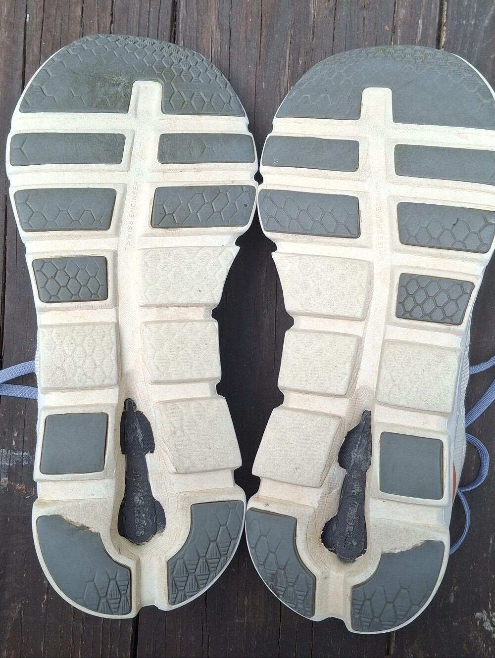 On Cloudrunner 2 Womens Size 9 - Picture 16 of 16